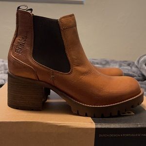 Brand New Bull Boxer “Cory” Booties Size 8 Color Cognac